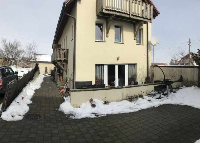 42_5cff8143043650.12354992